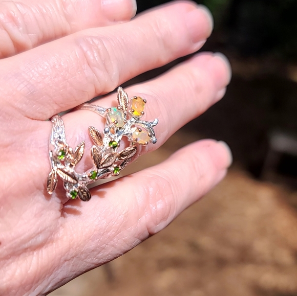 Opal and Chrome Diopside sterling floral wreath finger cuff sz 6.5 - Picture 7 of 10
